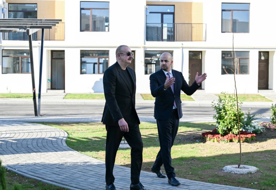 President Ilham Aliyev reviewed completed 104-apartment residential complex in Zangilan