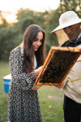   Leyla Aliyeva visits participant of "Young Beekeeper" project in Gabala district  