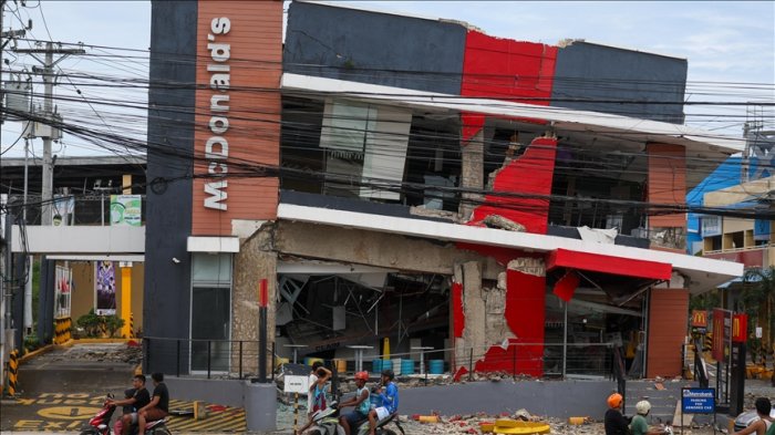   6.9-magnitude earthquake leaves over 60 dead, dozens injured in Philippines  
