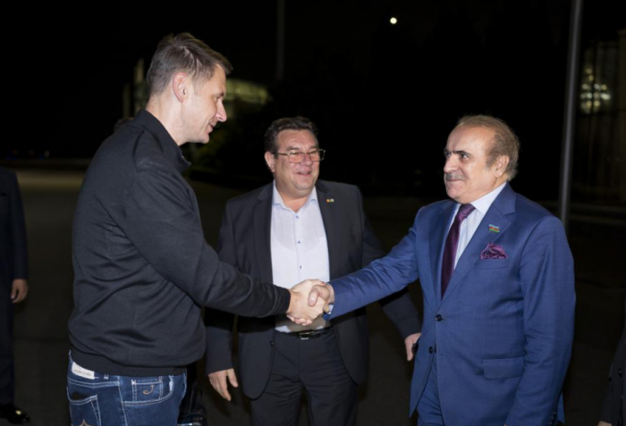 Romanian Senate president arrives in Azerbaijan
