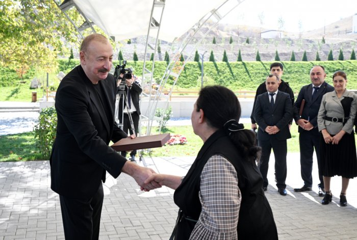   President Ilham Aliyev presents keys to apartments to residents of Jabrayil