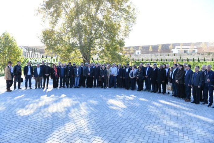   Heads of diplomatic missions and int
