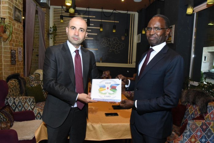 USCIRF Commissioner briefed about Azerbaijani diaspora activities in Ukraine