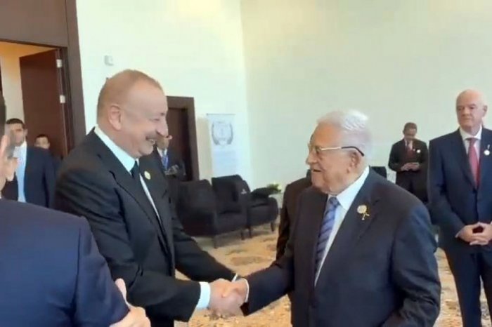    Prezidenti fələstinli həmkarı ilə görüşüb   