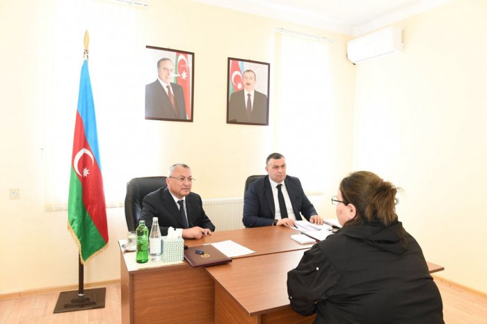 Kürdəmirdə keçmiş məcburi köçkünlərin müraciətləri dinlənilib
