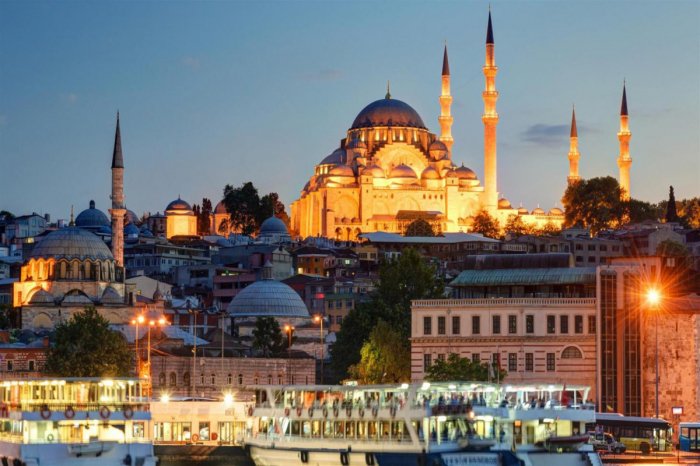 İstanbul bələdiyyəsinin daha 4 əməkdaşı həbs olunub  
