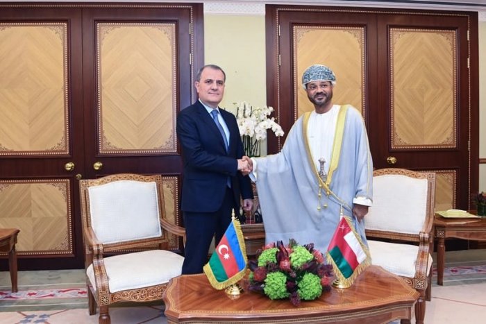 Azərbaycan və Oman XİN başçıları görüşüb