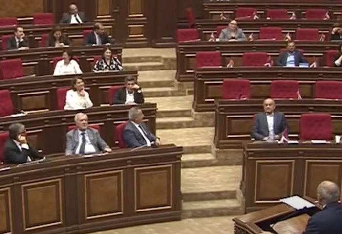 Armenian Parliament adopts statement on Azerbaijan peace deal