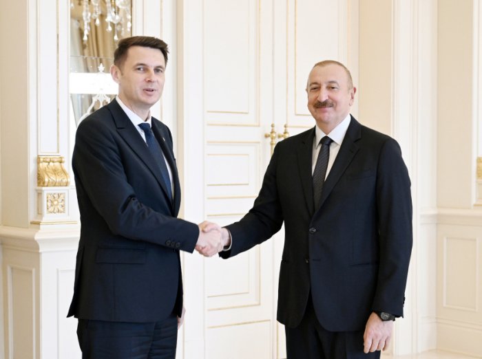 President Ilham Aliyev received President of Senate of Romania