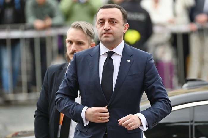 Qaribaşvilinin ölkədən çıxışı qadağan olunub