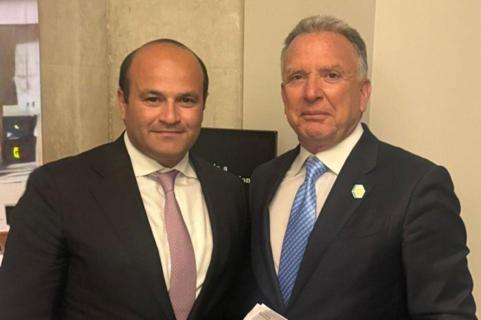    Vitkof Ermənistan səfiri ilə görüşüb   