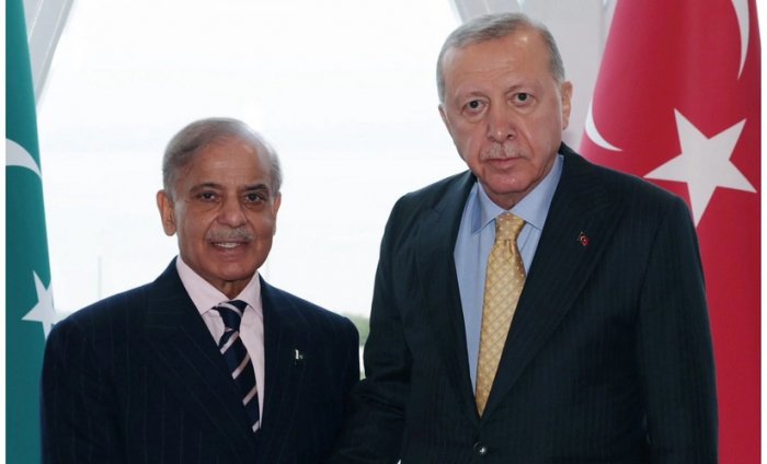    Ərdoğanla birlikdə Şahbaz Şərifin də Azərbaycana səfəri başa çatıb   