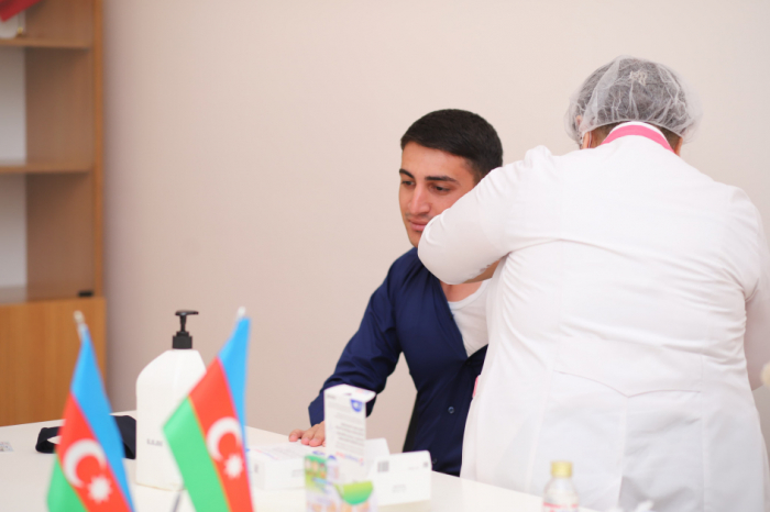 Naxçıvanda əhali arasında qrip əleyhinə vaksinasiya aparılır