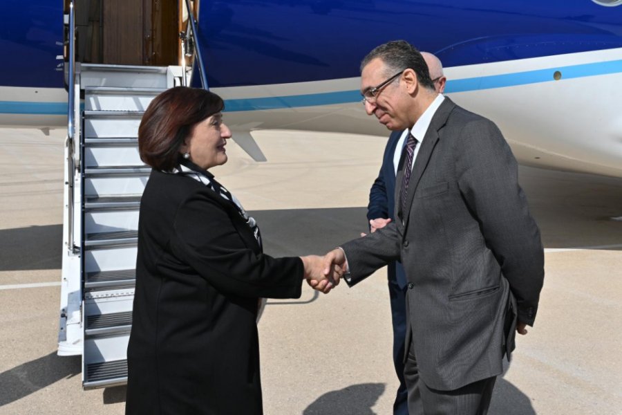   La Presidenta de Milli Majlis se encuentra de visita en Egipto  