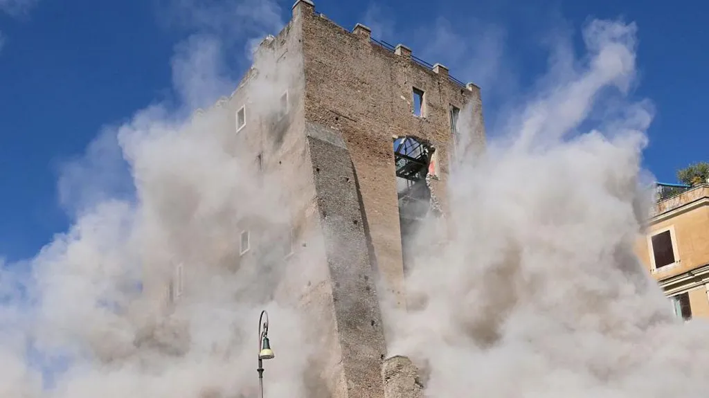   Worker dies after partial collapse of medieval tower in Rome  
