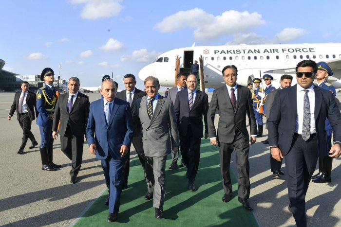    Pakistanın Baş naziri Azərbaycana səfərə gəlib   