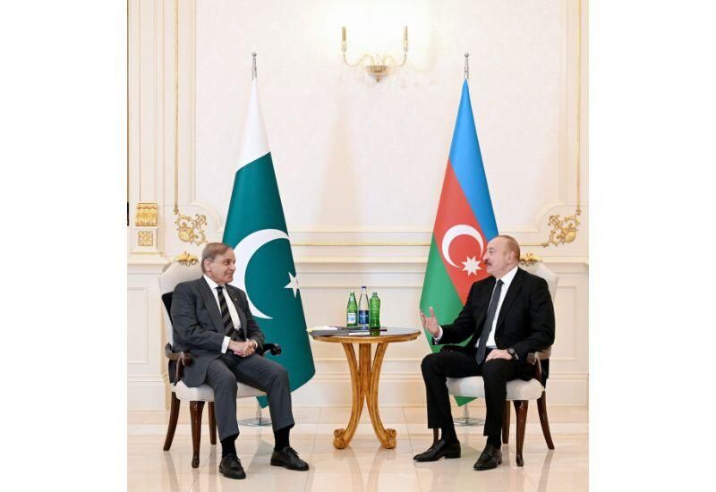 President Ilham Aliyev held limited format meeting with Prime Minister of Pakistan