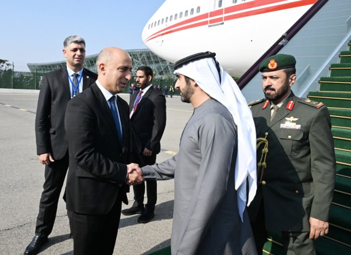   Stellvertretender Premierminister der Vereinigten Arabischen Emirate trifft in Aserbaidschan ein  