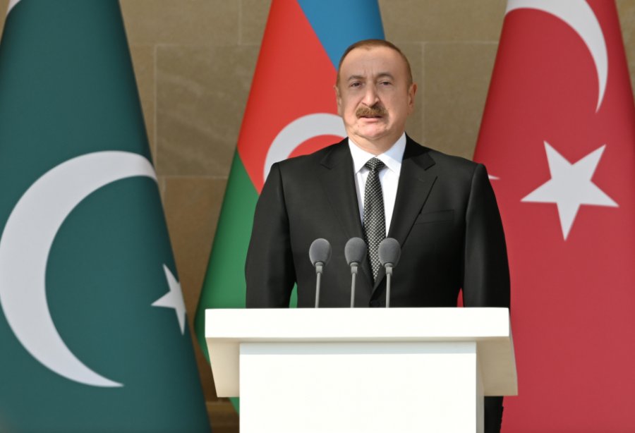     Ilham Aliyev:   Heute werden Karabach und Ost-Zangezur wiederbelebt  