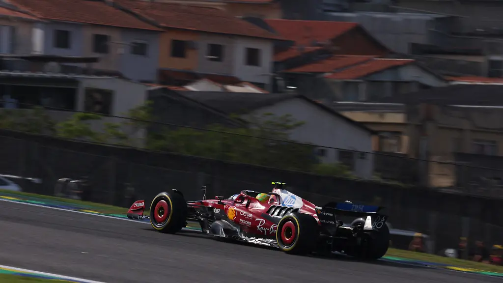   Rekordweltmeister Lewis Hamilton sieht wieder ganz schlecht aus  