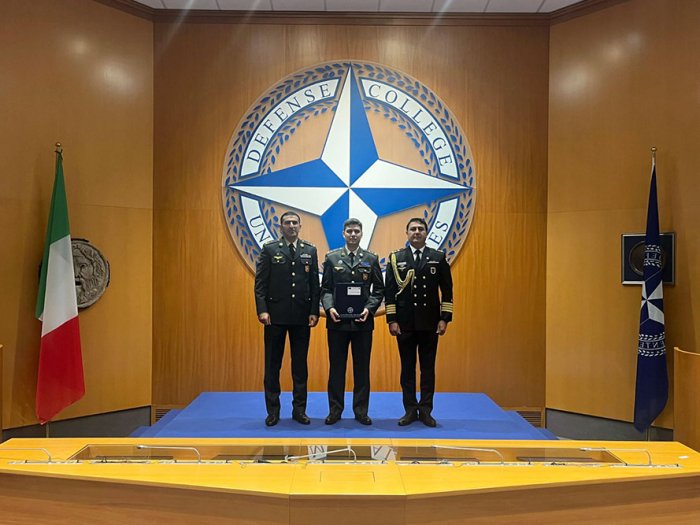   Soldat der aserbaidschanischen Armee hat den NATO-Regionalkooperationskurs erfolgreich abgeschlossen  