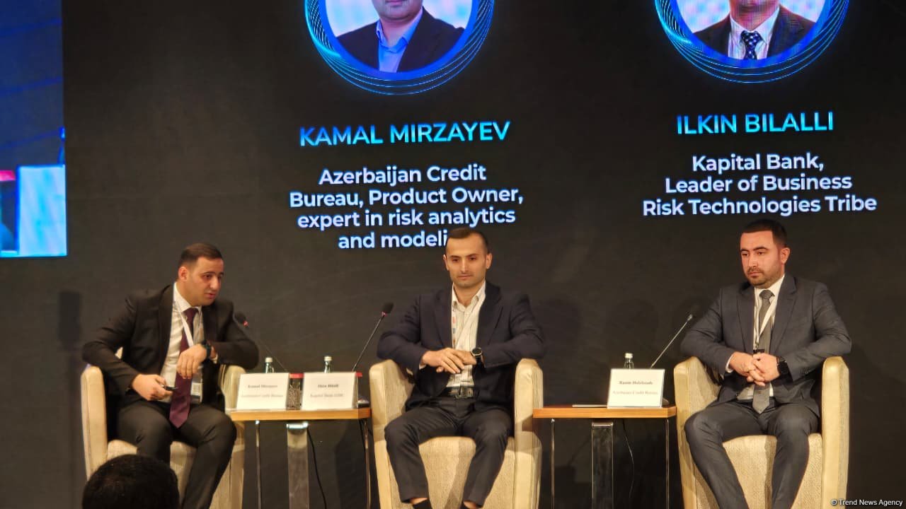   Baku ist Gastgeber des zweiten Tages des 9. Internationalen Bankenforums  