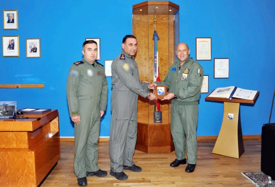 Azerbaijani and Italian military specialists hold expert meeting