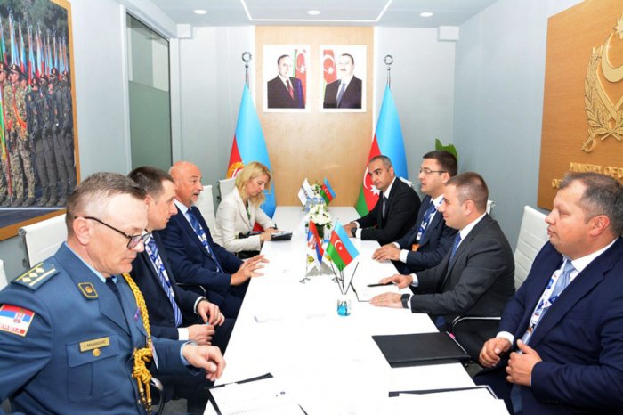 Nazir müavinləri "Dubay Aviaşou - 2025"də