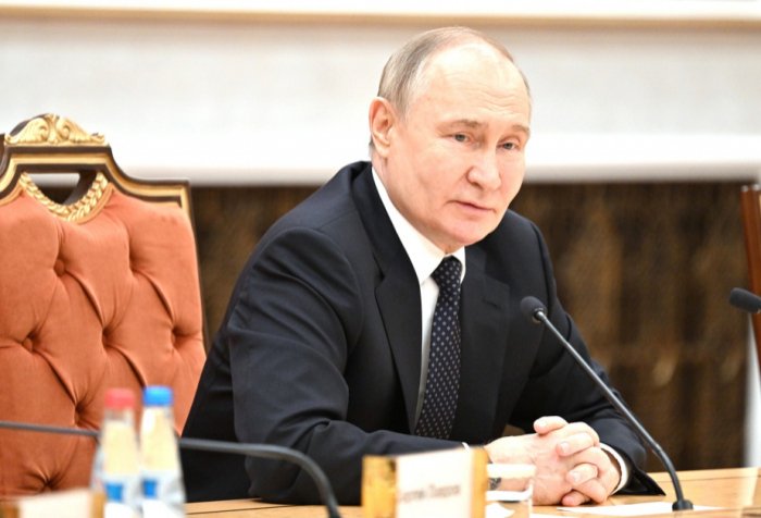       Putin:    "Ukrayna ilə bağlı sülh danışıqlarını Rusiya XİN aparacaq"  