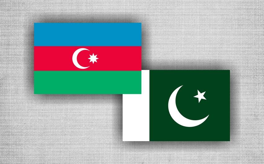   Baku und Islamabad werden die Zusammenarbeit in den Bereichen Verteidigungsindustrie und Energie intensivieren  