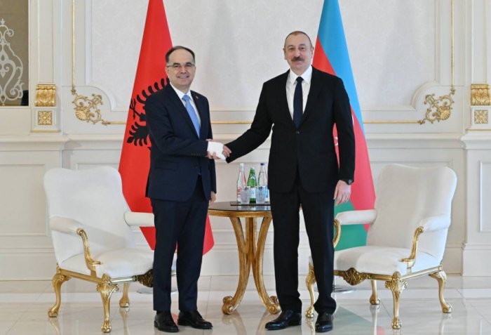     Prezident:    Albaniya ilə əlaqələrə böyük əhəmiyyət veririk   