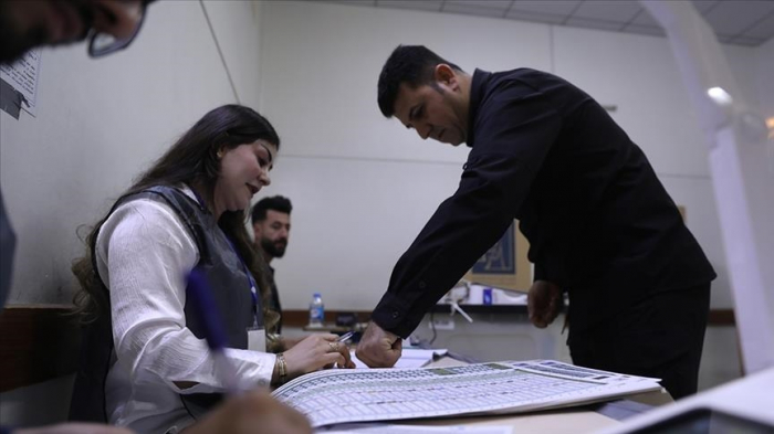 Voting begins in Iraq