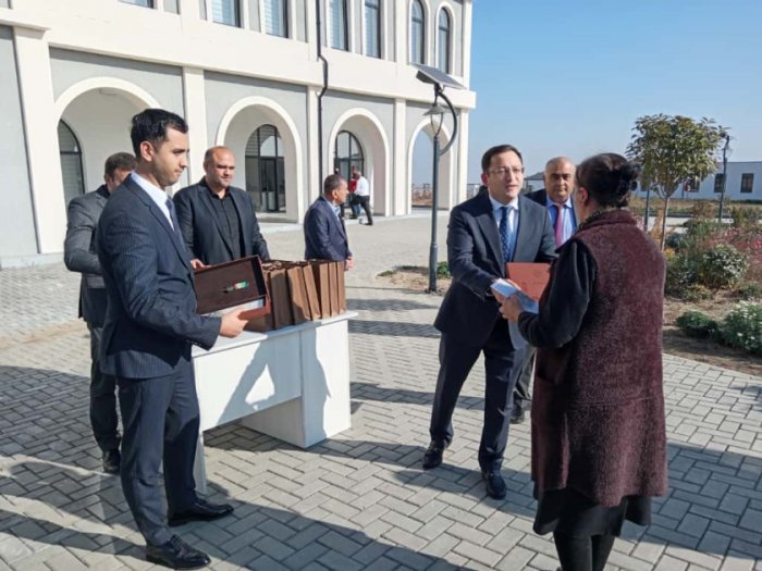   Azerbaijan relocates 15 more families to Aghdam