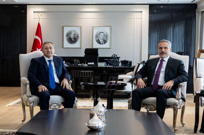    Hakan Fidan Xələf Xələfovla görüşüb  