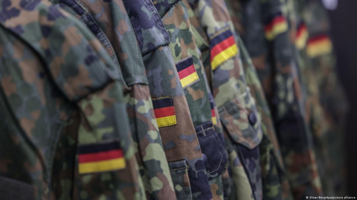    Berlin hərbi gücünü artırır   