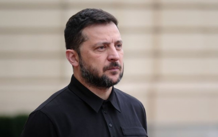       Zelenski:    “Öz ərazilərimizdən çıxmayacağıq”   