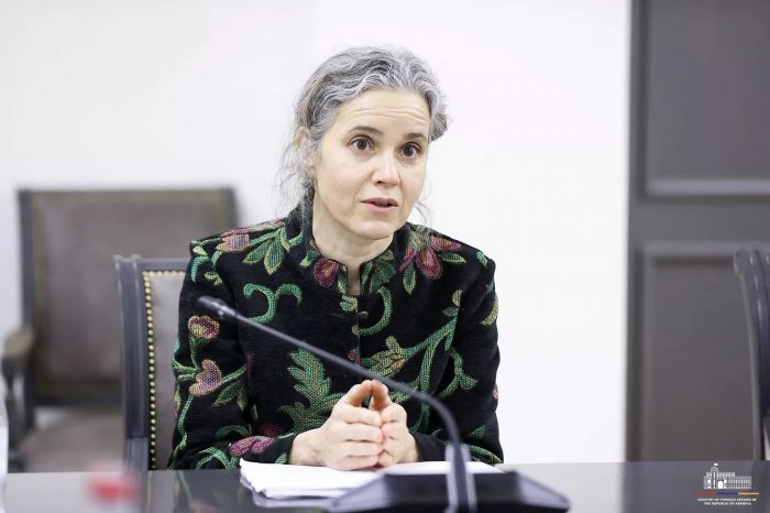       Xüsusi nümayəndə:    "Aİ Bakı və İrəvanla əməkdaşlığa hazırdır"   