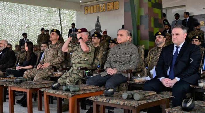    Vüqar Mustafayev Pakistanda hərbi təlimi izləyib     
