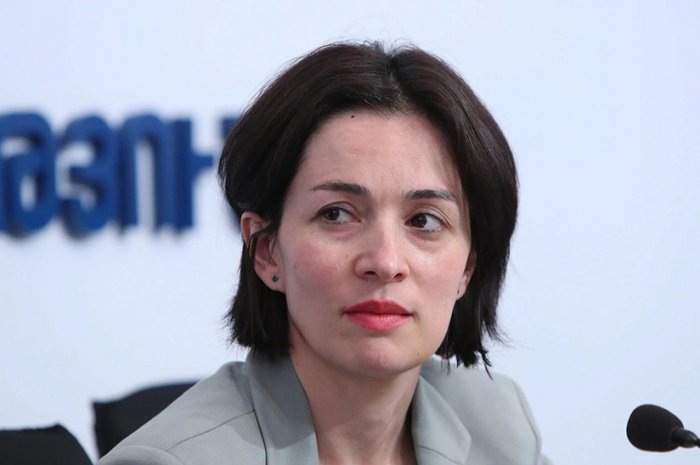 Zhanna Andreasyan: Aserbaidschanisch wird in drei Schulen in Armenien unterrichtet