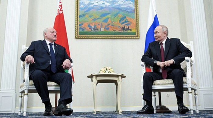 Lukaşenko Putinə sui-qəsd cəhdindən danışdı  
