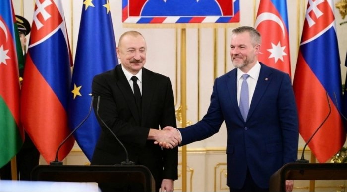    Slovakiya Prezidenti Azərbaycan dövlət başçısını təbrik edib  
   