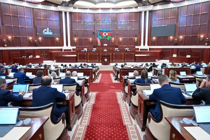    MM Prezident və Birinci xanıma təbrik ünvanlayıb   
