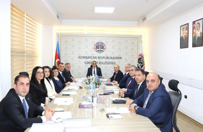    Bir vəkilə xəbərdarlıq edilib, digəri isə cərimələnib   