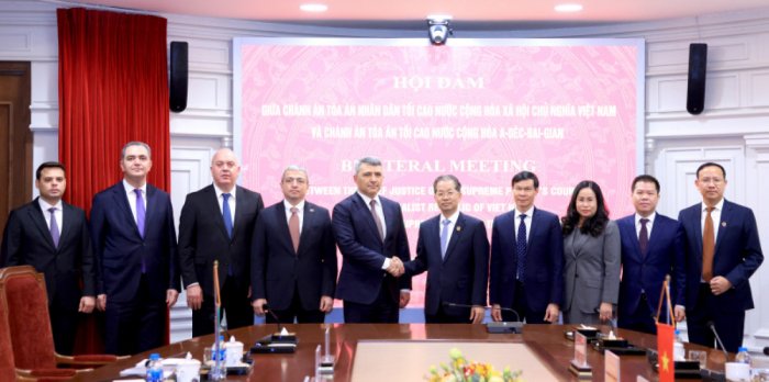  İnam Kərimov Vyetnamda səfərdə olub