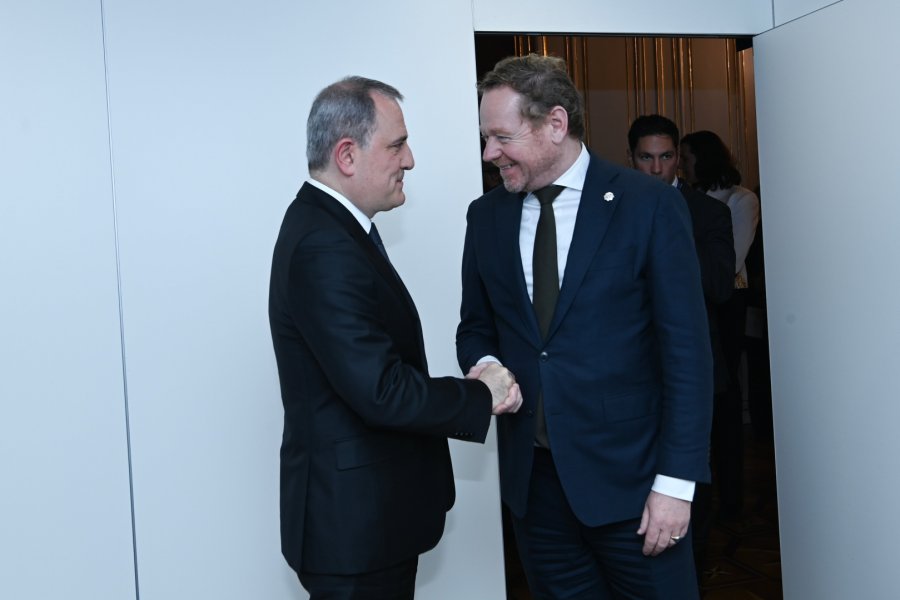   Aserbaidschan und die Niederlande ebnen den Weg zu bilateralen Beziehungen  