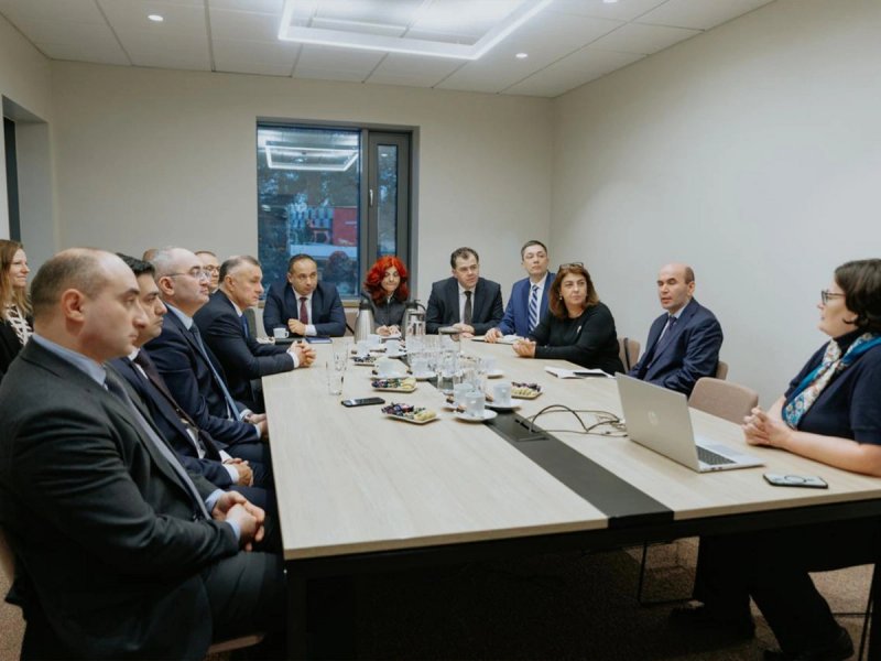 Azerbaijan, Latvia explore prospects in healthcare cooperation
