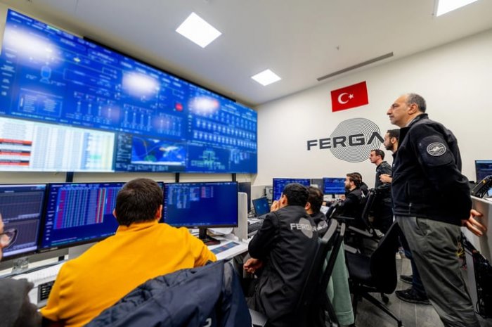 Dünyada ilk dəfə hibrid orbit mühərriki kosmosda işə salındı