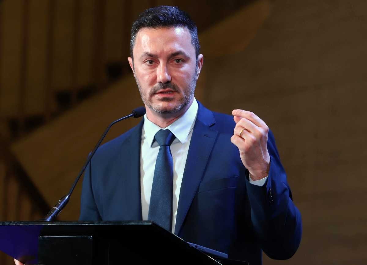 Argentine defense minister resigns, heads to Congress