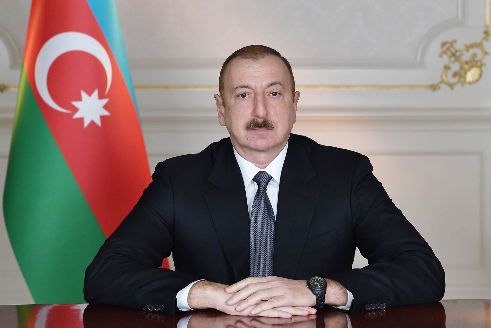   Ilham Aliyev teilt Beitrag zum Gedenktag des Nationalleaders Heydar Aliyev  