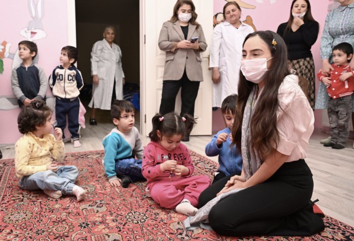  Leyla Aliyeva besucht das Kinder-Tuberkulose-Sanatorium Nr. 5 des Gesundheitsministeriums